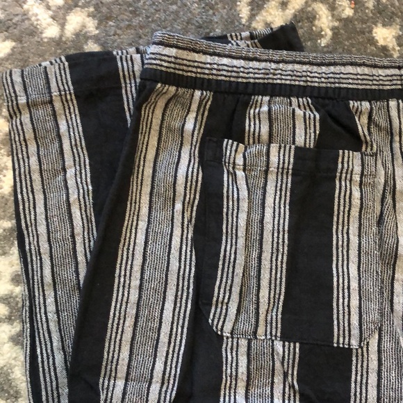 Old Navy High Waisted Striped Linen Blend Wide Leg Pants - Black/White - Picture 6 of 9
